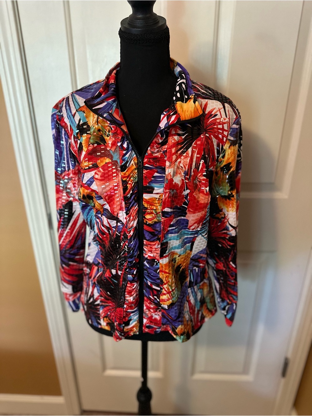 Linear Tropical Floral Zip Up Jacket Size L Multicolor